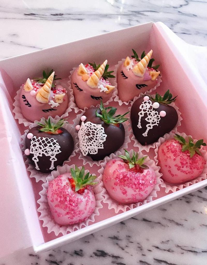 Caja de 9 fresas con unicornios